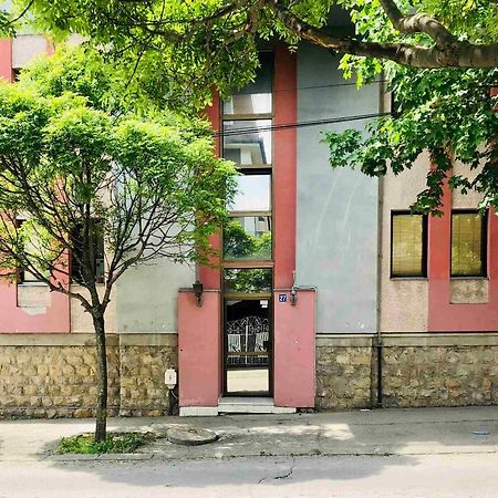 Kraguj Apartments 1 Κραγκούγιεβατς Εξωτερικό φωτογραφία